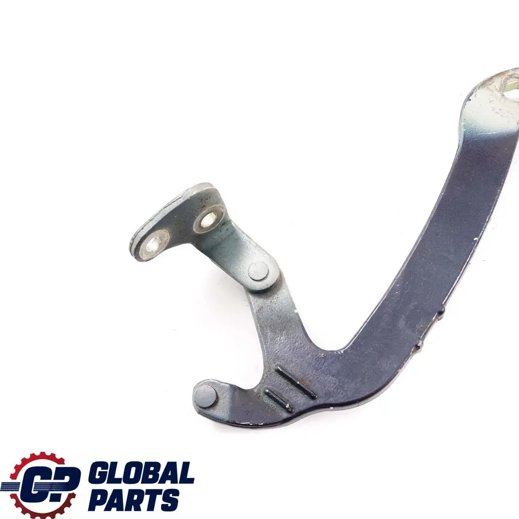 Zawias klapy bagażnika prawy do Mercedes E W210 KOMBI o numerze A2107401037 Mercedes E W210 KOMBI Zawias klapy bagażnika prawy - SKU A2107401037-TB - Numer Części A2107401037