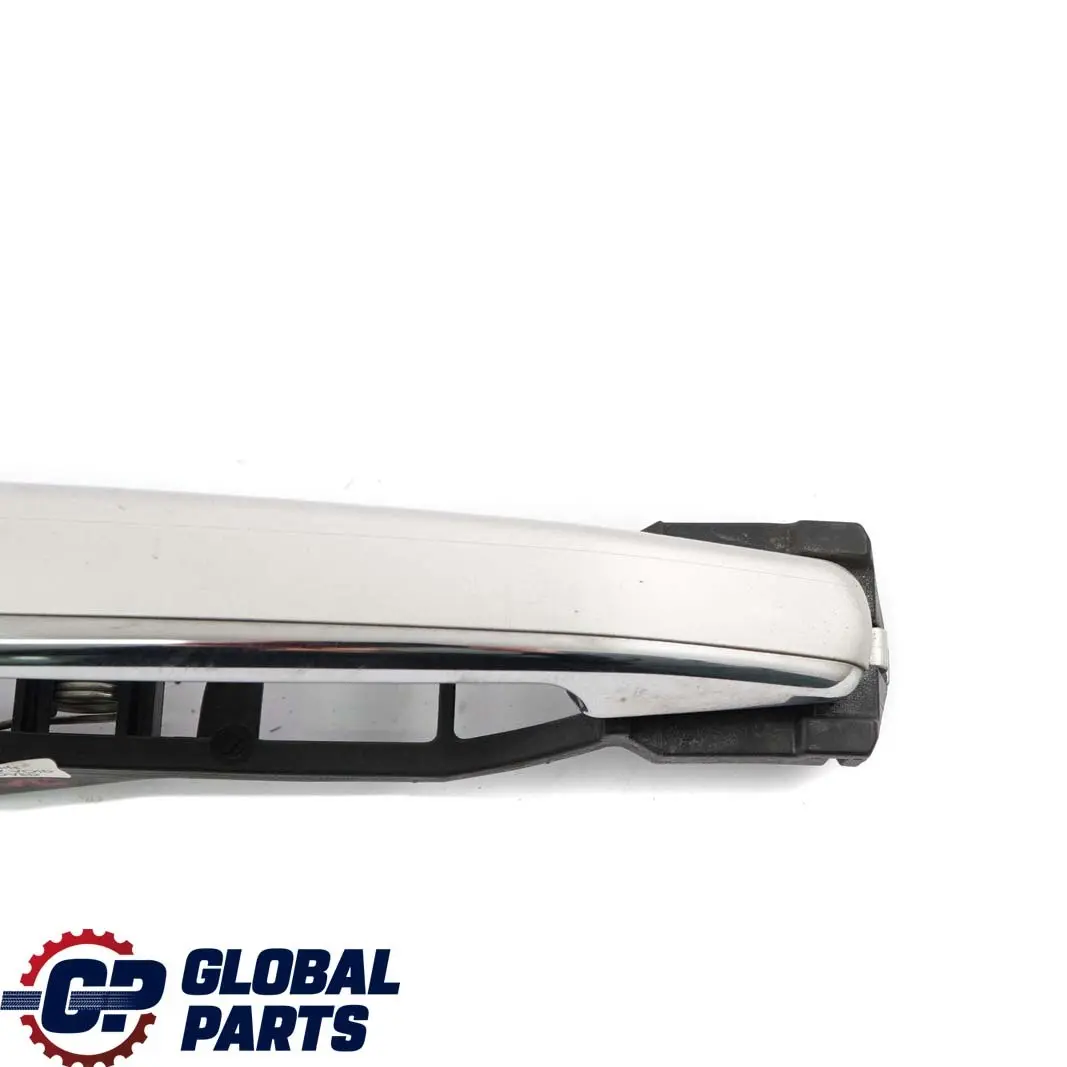  Mercedes-Benz W210 Maniglia Portiera Posteriore SX Argento Brillante Metallico - SKU A2107601370-BRS - Numero di parte A2107601370