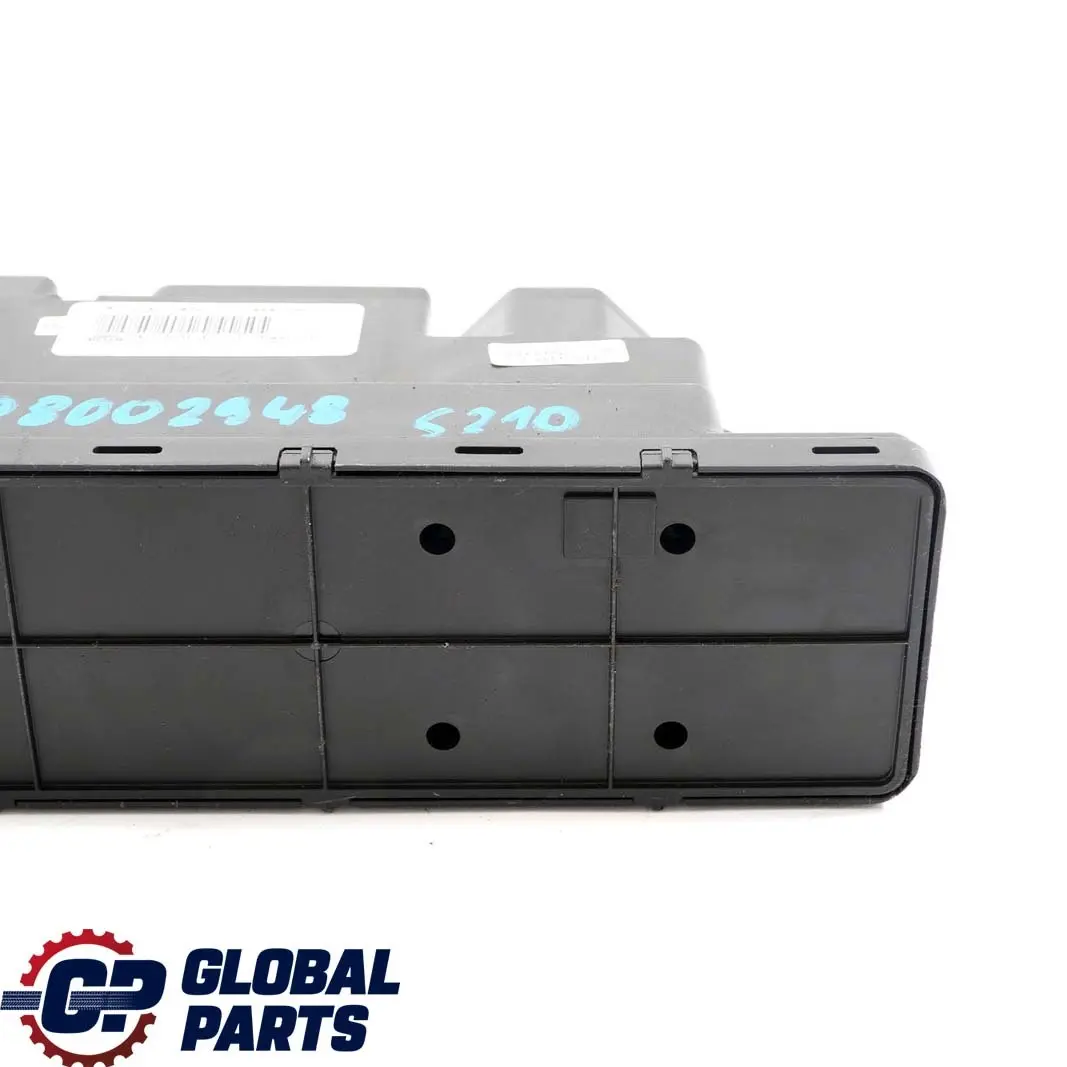 Mercedes-Benz S210 Aspirateur Pompe Centre Obturateur Porte pour à propos du numéro de pièce A2108002948 Mercedes-Benz S210 Aspirateur Pompe Centre Obturateur Porte - SKU A2108002948 - Numéro de pièce A2108002948