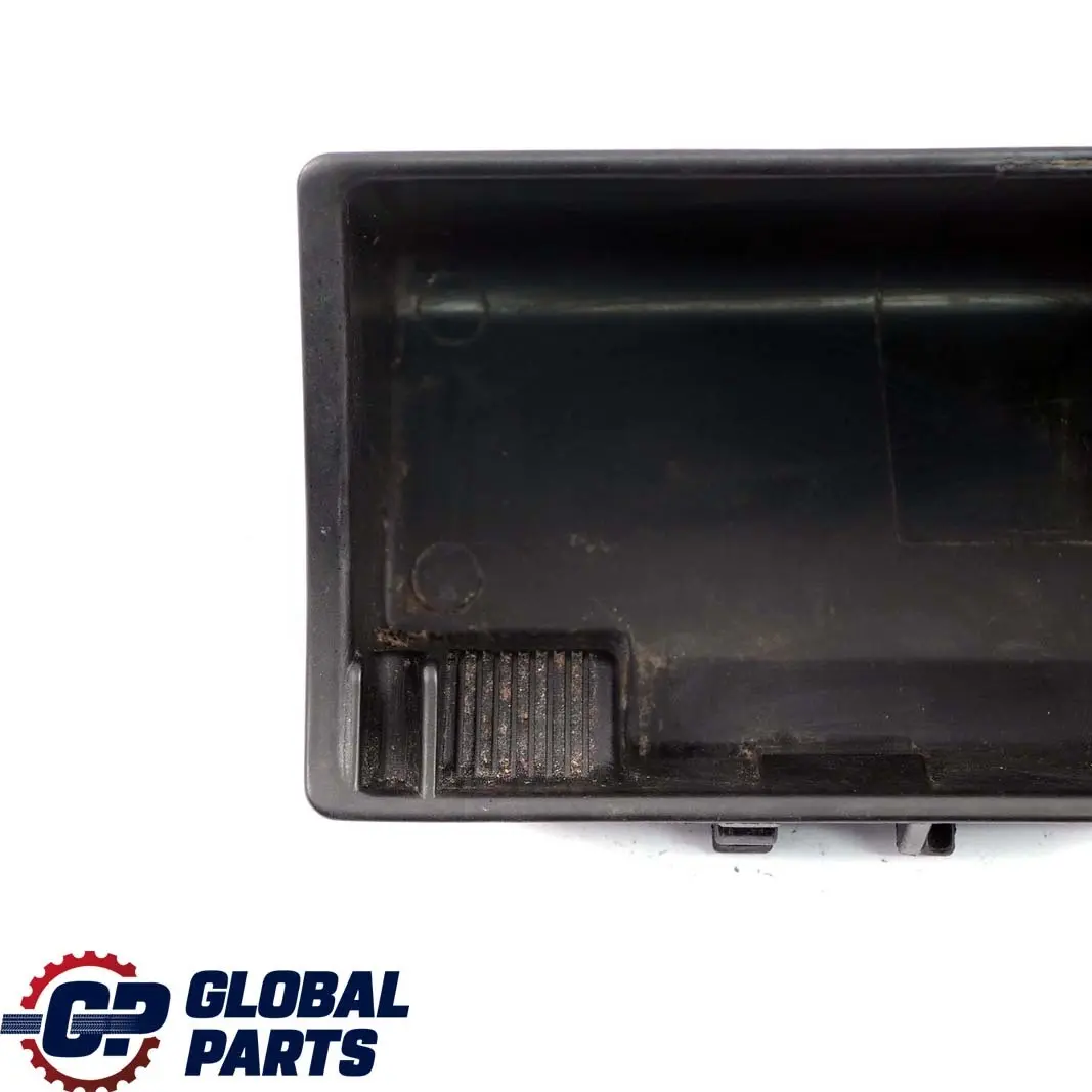 Popielniczka do Mercedes W210 o numerze A2108100230 Mercedes W210 Popielniczka - SKU A2108100230 - Numer Części A2108100230