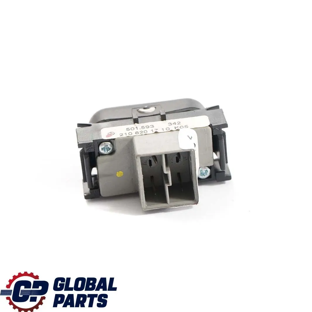 Interruptor De proteccion antirrobo De remolque para Mercedes E W202 W210 con número de pieza A2108201710 Mercedes E W202 W210 Interruptor De proteccion antirrobo De remolque - SKU A2108201710 - Número de pieza A2108201710