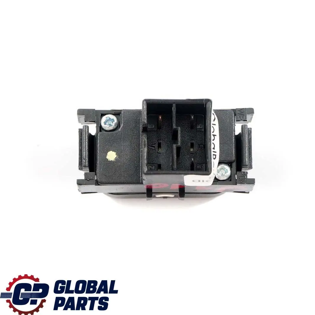 Mercedes-Benz CLK Classe E W208 W210 Interruttore lavafari per con numero di parte A2108202210 Mercedes-Benz CLK Classe E W208 W210 Interruttore lavafari - SKU A2108202210 - Numero di parte A2108202210