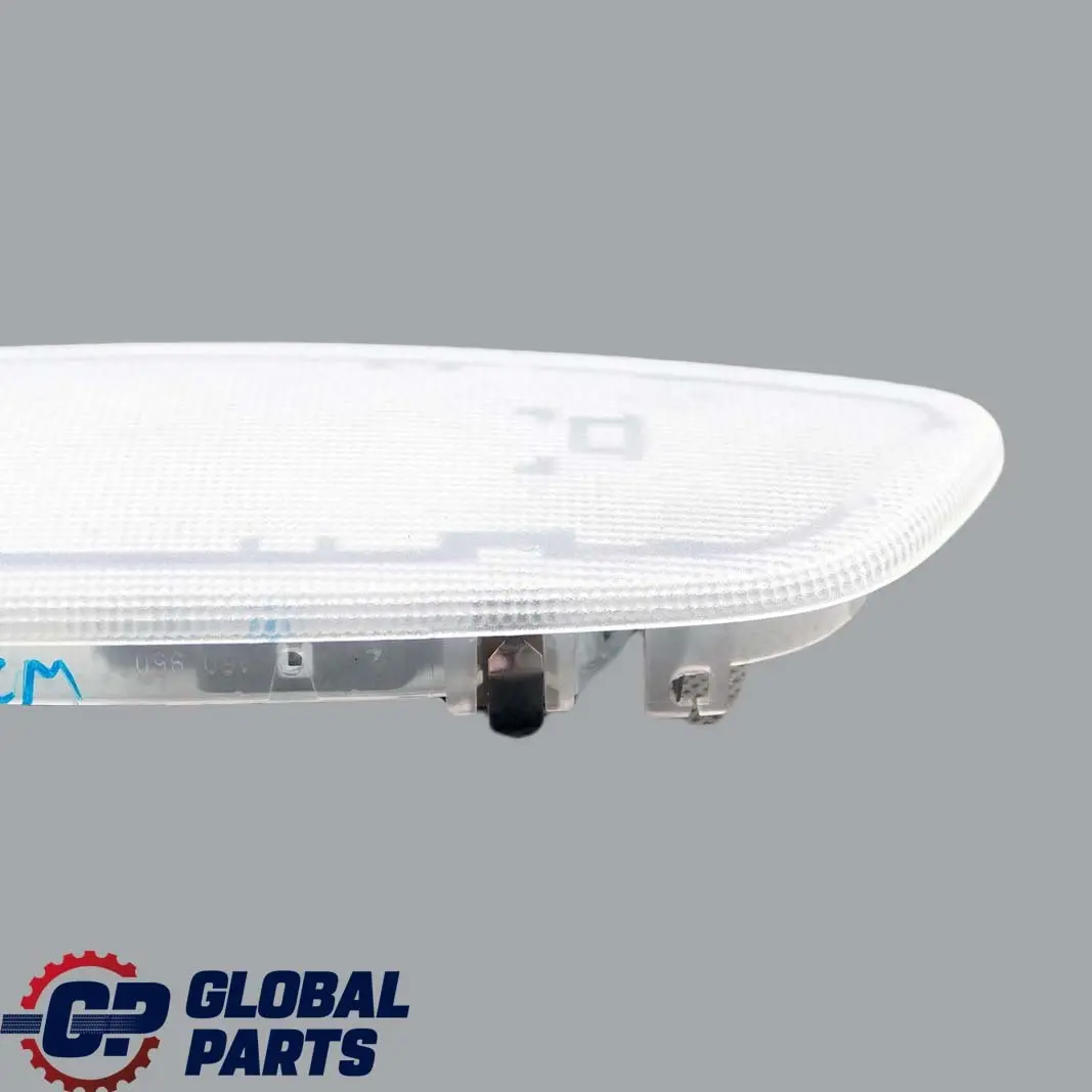  Mercedes-Benz C E Classe W203 W210 Eclairage Interieur Feu Arriere - SKU A2108203401 - Numéro de pièce A2108203401