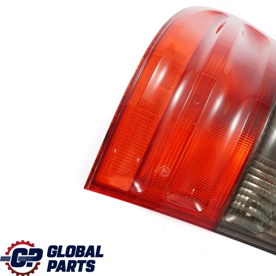 Luz trasera izquierda Panel lateral para Mercedes S210 con número de pieza A2108206764 Mercedes S210 Luz trasera izquierda Panel lateral - SKU A2108206764 - Número de pieza A2108206764