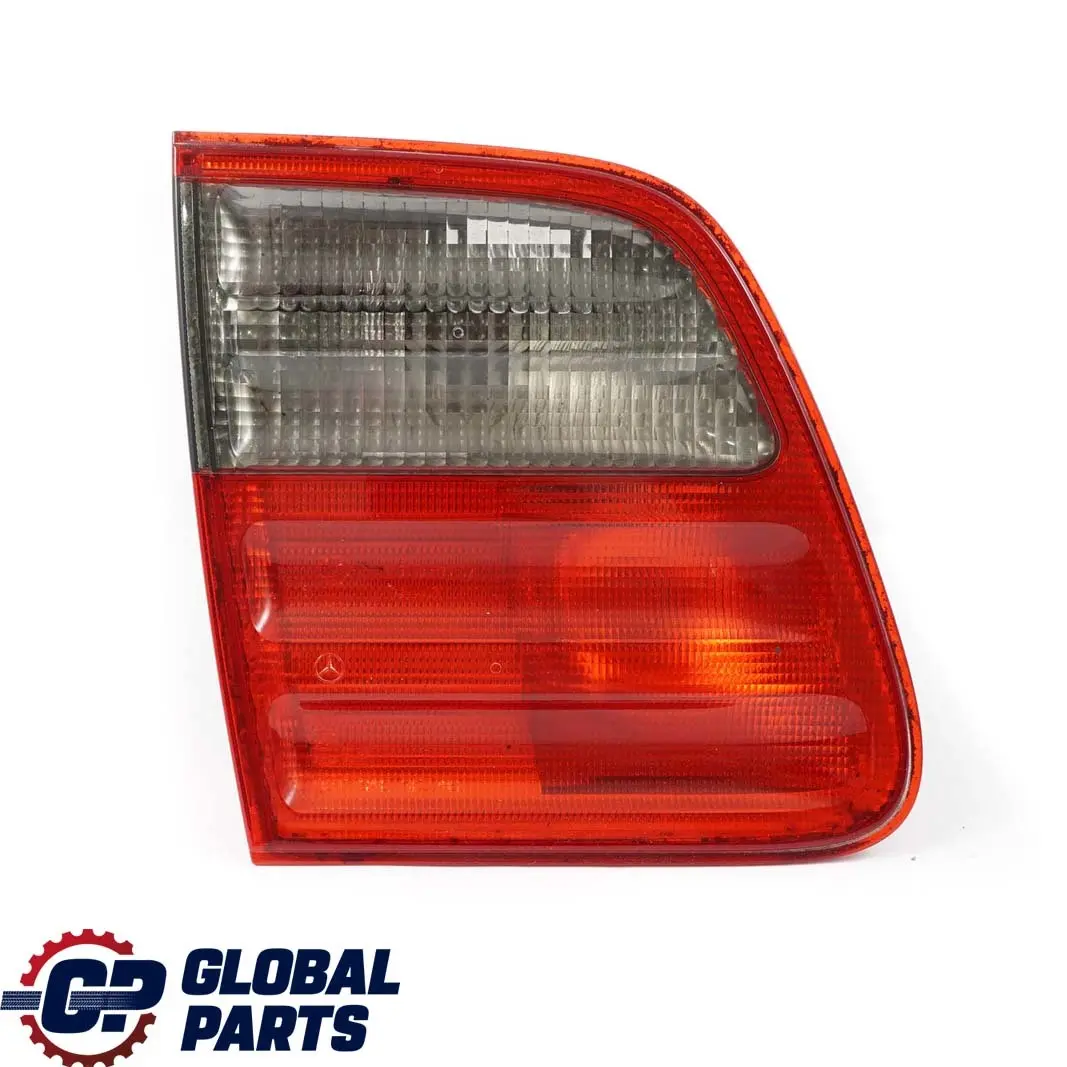 Fanale posteriore sinistro posteriore A2108207564 per Mercedes W210 Estate con numero di parte A2108207364 Mercedes W210 Estate Fanale posteriore sinistro posteriore A2108207564 - SKU A2108207364 - Numero di parte A2108207364