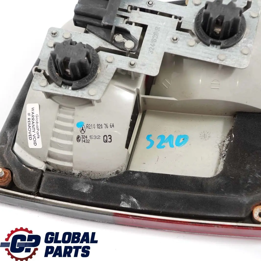 Mercedes-Benz W210 Familiare Portellone Posteriore Dx Lato Lampada per con numero di parte A2108207664 Mercedes-Benz W210 Familiare Portellone Posteriore Dx Lato Lampada - SKU A2108207664 - Numero di parte A2108207664