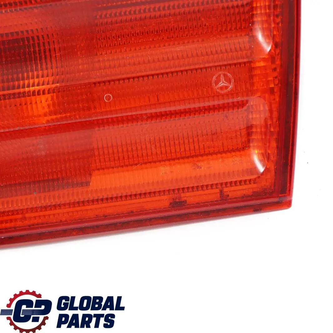 Mercedes-Benz W210 Kombi Heckklappe Hinten Rechts Seite Lampe für mit Teilenummer A2108207664 Mercedes-Benz W210 Kombi Heckklappe Hinten Rechts Seite Lampe - SKU A2108207664 - Teilenummer A2108207664