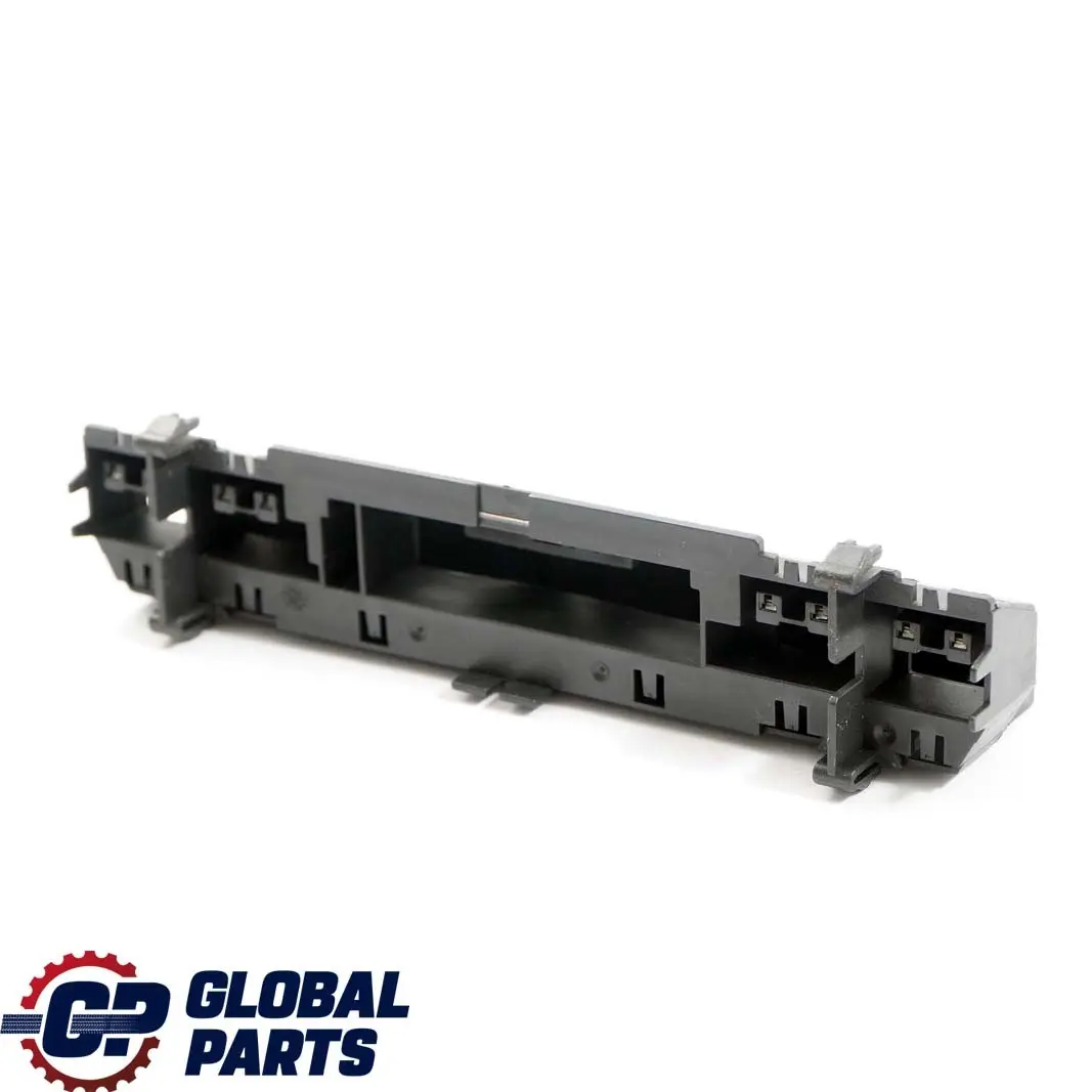 Mercedes-Benz W210 Mittelkonsole Schalterleiste Sitzheizung Halter für mit Teilenummer A2108210071 Mercedes-Benz W210 Mittelkonsole Schalterleiste Sitzheizung Halter - SKU A2108210071 - Teilenummer A2108210071