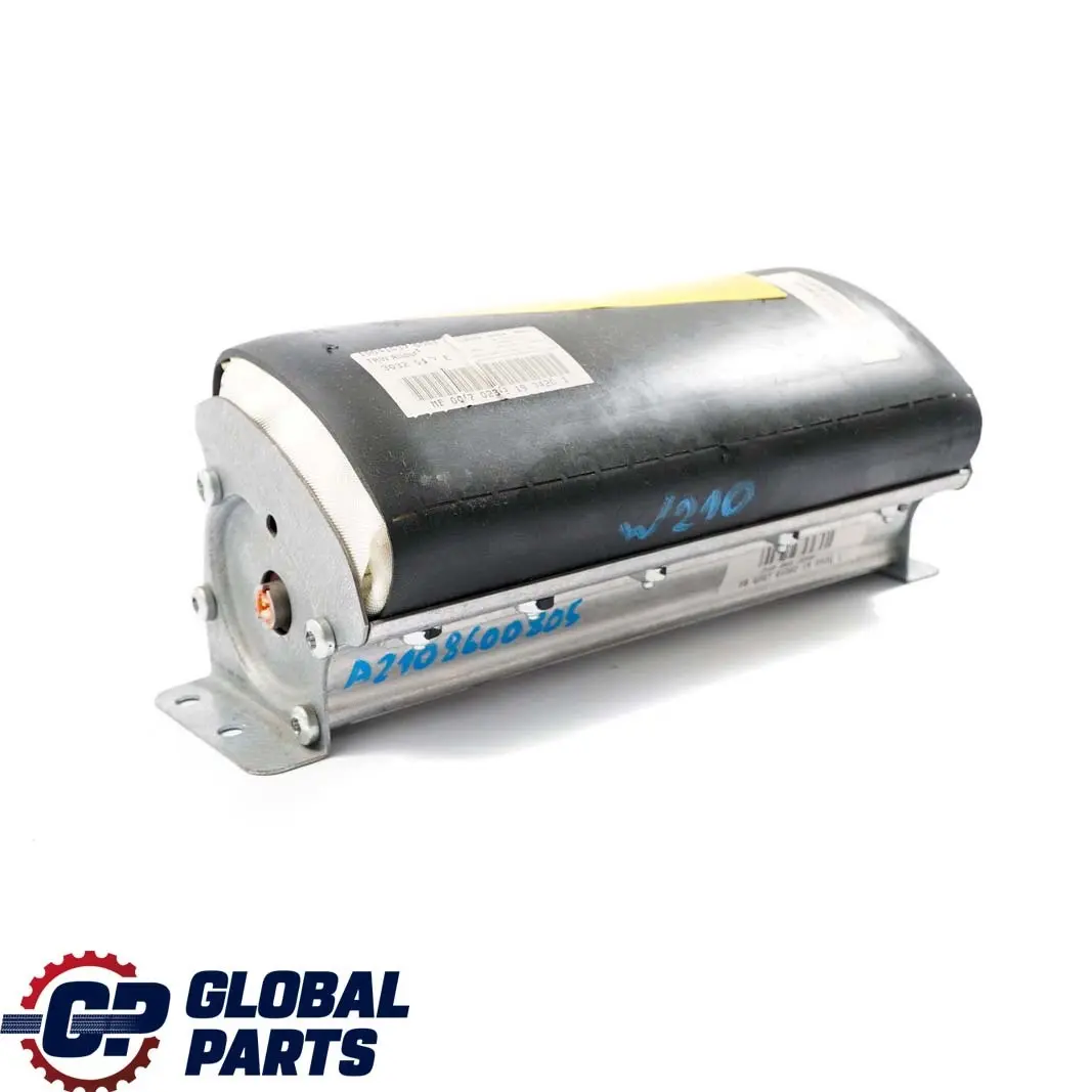 Poduszka Airbag Pasażera do Mercedes W210 o numerze A2108600805 Mercedes W210 Poduszka Airbag Pasażera - SKU A2108600805 - Numer Części A2108600805