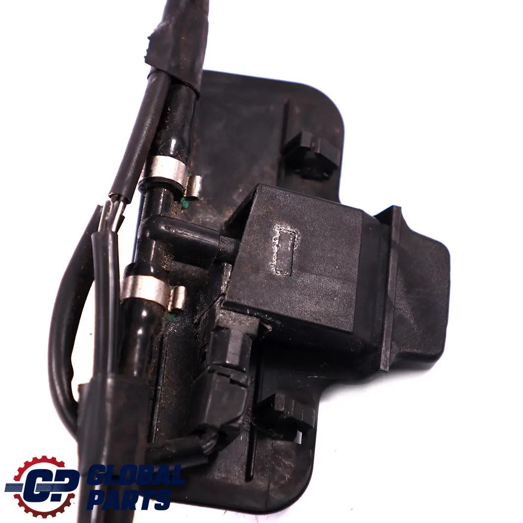Mercedes W210 Dysza Spryskiwacz Szyba Przód - SKU A2108602347 - Numer Części A2108602347