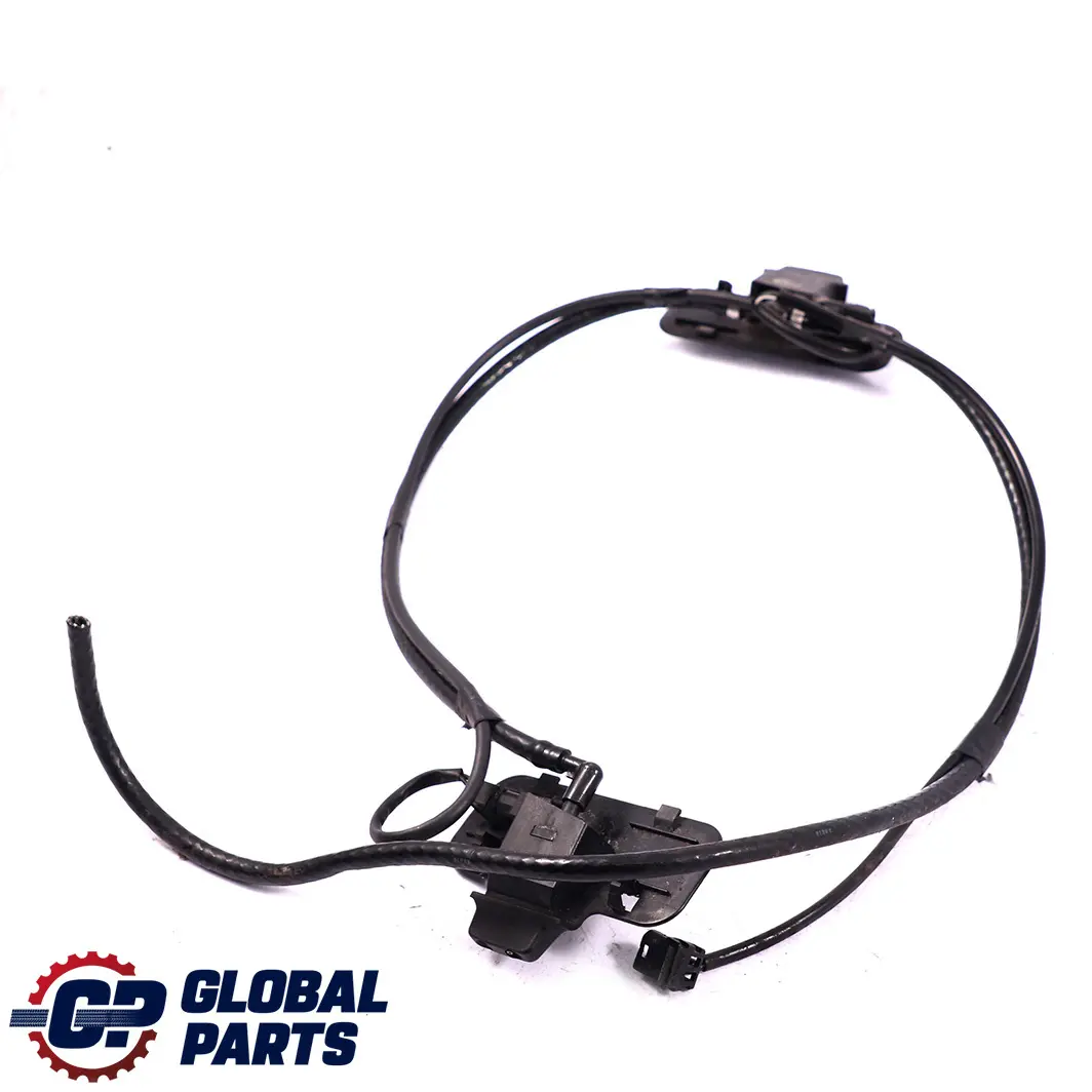 Mercedes-Benz E W210 Windscreen Windshield Washer Spray Nozzle Jet to with Part number A2108602347 Mercedes-Benz E W210 Windscreen Windshield Washer Spray Nozzle Jet - SKU A2108602347 - Part number A2108602347