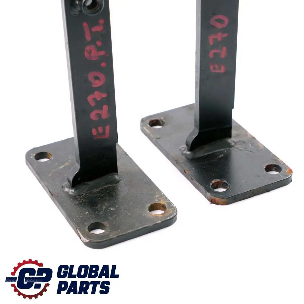 Mercedes-Benz W211 Berlina Gancio di Traino Orientabile Supporto Set per con numero di parte A2113100095 Mercedes-Benz W211 Berlina Gancio di Traino Orientabile Supporto Set - SKU A2113100095-1 - Numero di parte A2113100095