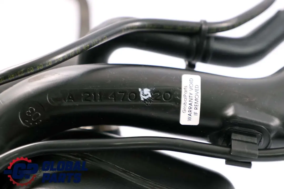 E-Klasse S211 Kombi Einfüllstutzen Tankstutzen Schlauch A2114701164 für Mercedes mit Teilenummer A2114701520 Mercedes E-Klasse S211 Kombi Einfüllstutzen Tankstutzen Schlauch A2114701164 - SKU A2114701520 - Teilenummer A2114701520