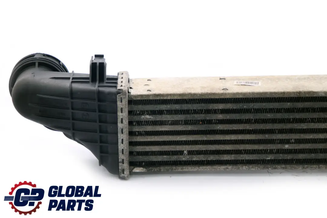 E270 CDI E320 CDI Radiatore intercooler aria di carica per Mercedes W211 con numero di parte A2115001102 Mercedes W211 E270 CDI E320 CDI Radiatore intercooler aria di carica - SKU A2115001102 - Numero di parte A2115001102