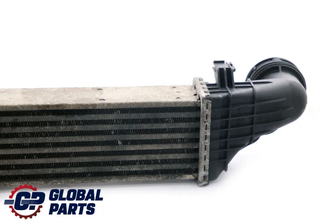 E270 CDI E320 CDI Radiatore intercooler aria di carica per Mercedes W211 con numero di parte A2115001102 Mercedes W211 E270 CDI E320 CDI Radiatore intercooler aria di carica - SKU A2115001102 - Numero di parte A2115001102