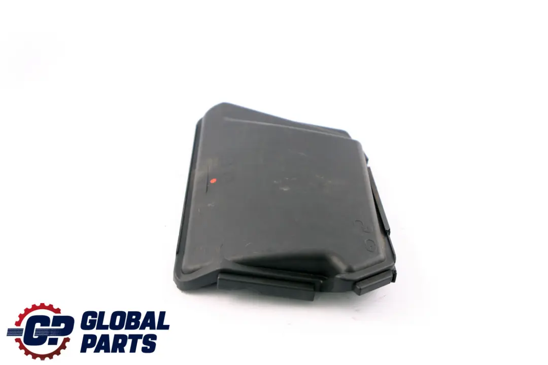 Boîte à fusibles Couvercle avant pour Mercedes S211 W211 à propos du numéro de pièce A2115400082 Mercedes S211 W211 Boîte à fusibles Couvercle avant - SKU A2115400082 - Numéro de pièce A2115400082