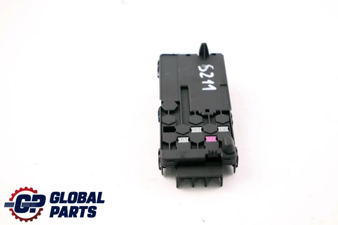 Blok zacisków bezpieczników do Mercedes S211 W211 o numerze A2115452301 Mercedes S211 W211 Blok zacisków bezpieczników - SKU A2115452301 - Numer Części A2115452301