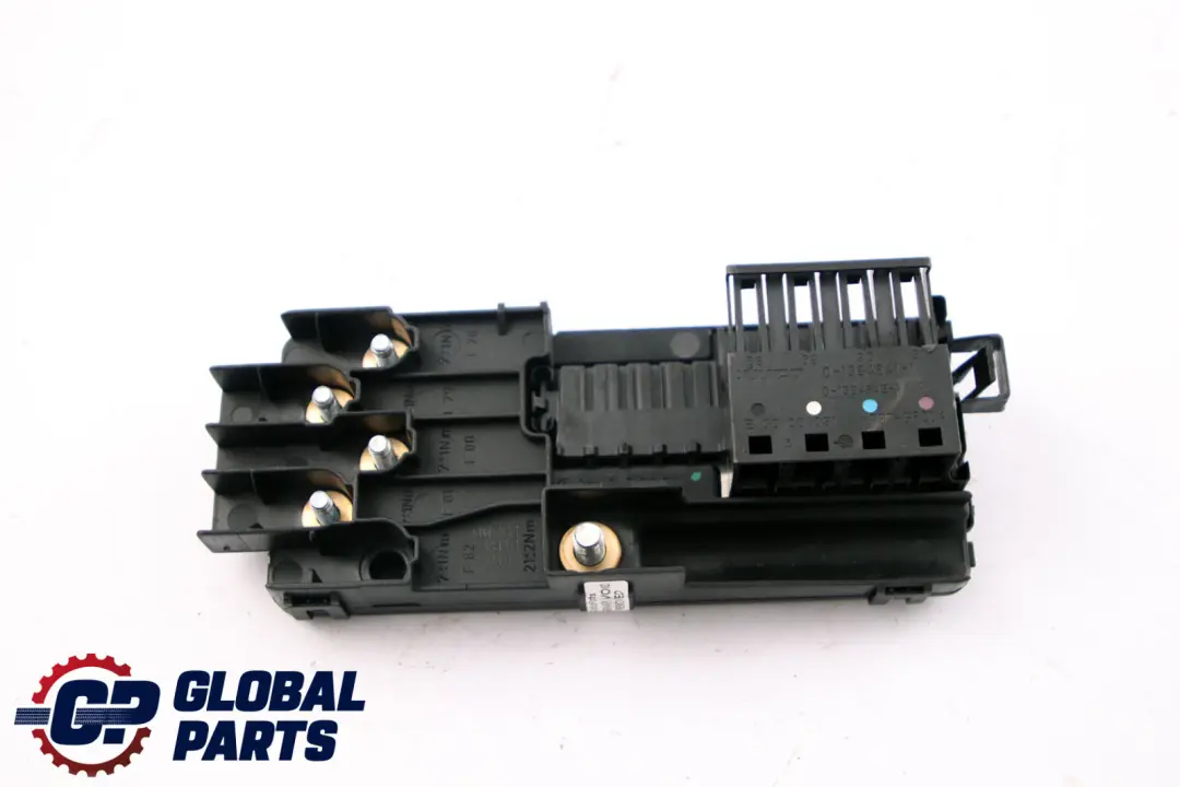 Caja De fusibles Unidad De conexion De terminales para Mercedes S211 W211 con número de pieza A2115452301 Mercedes S211 W211 Caja De fusibles Unidad De conexion De terminales - SKU A2115452301 - Número de pieza A2115452301