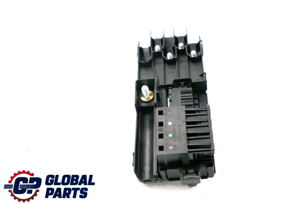 Mercedes-Benz S211 W211 Prise de Fusible Appareil de Commande pour à propos du numéro de pièce A2115452301 Mercedes-Benz S211 W211 Prise de Fusible Appareil de Commande - SKU A2115452301 - Numéro de pièce A2115452301