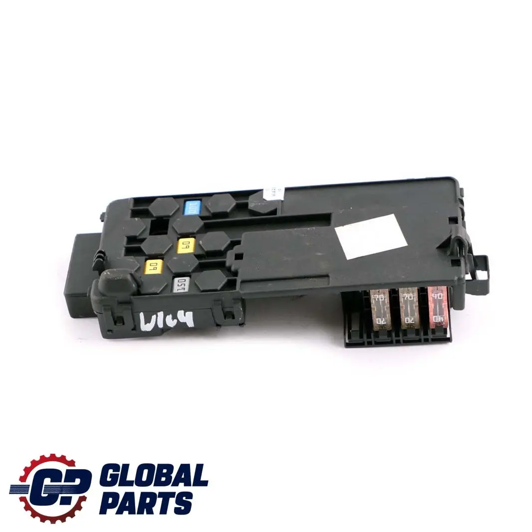 Scatola Di Distribuzione Fusibili Anteriore per Mercedes ML W164 con numero di parte A2115452601 Mercedes ML W164 Scatola Di Distribuzione Fusibili Anteriore - SKU A2115452601 - Numero di parte A2115452601