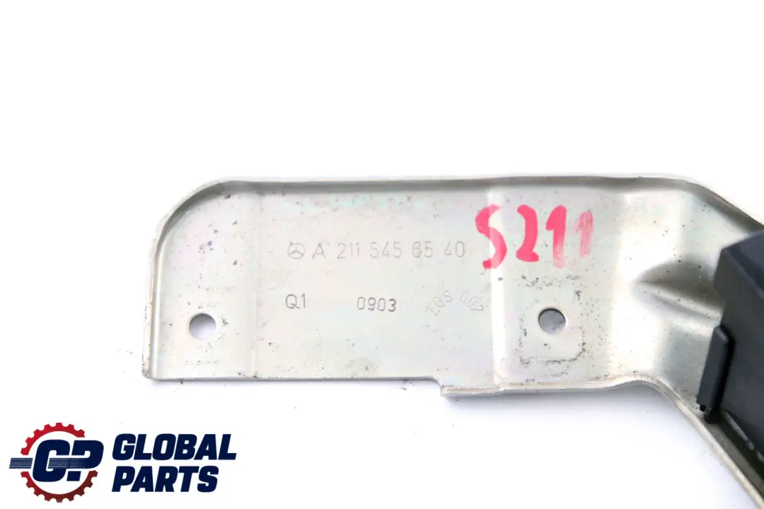 E-Klasse S211 Kombi Positive Batterie Klemme A2115450403 für Mercedes mit Teilenummer A2115456540 Mercedes E-Klasse S211 Kombi Positive Batterie Klemme A2115450403 - SKU A2115456540 - Teilenummer A2115456540