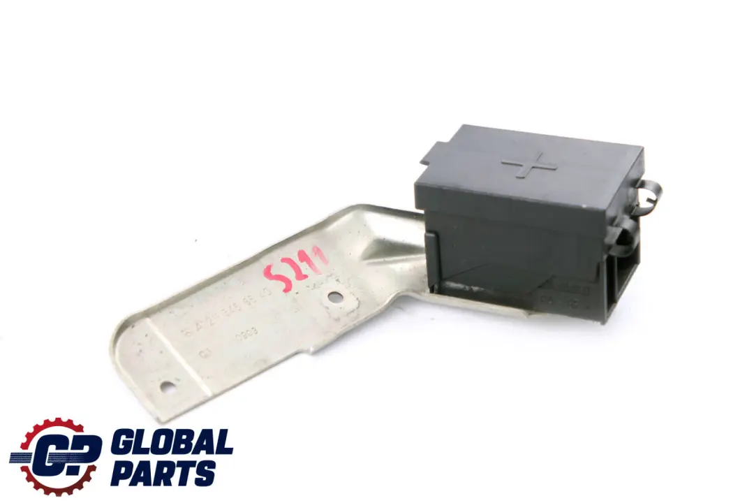 E-Klasse S211 Kombi Positive Batterie Klemme A2115450403 für Mercedes mit Teilenummer A2115456540 Mercedes E-Klasse S211 Kombi Positive Batterie Klemme A2115450403 - SKU A2115456540 - Teilenummer A2115456540