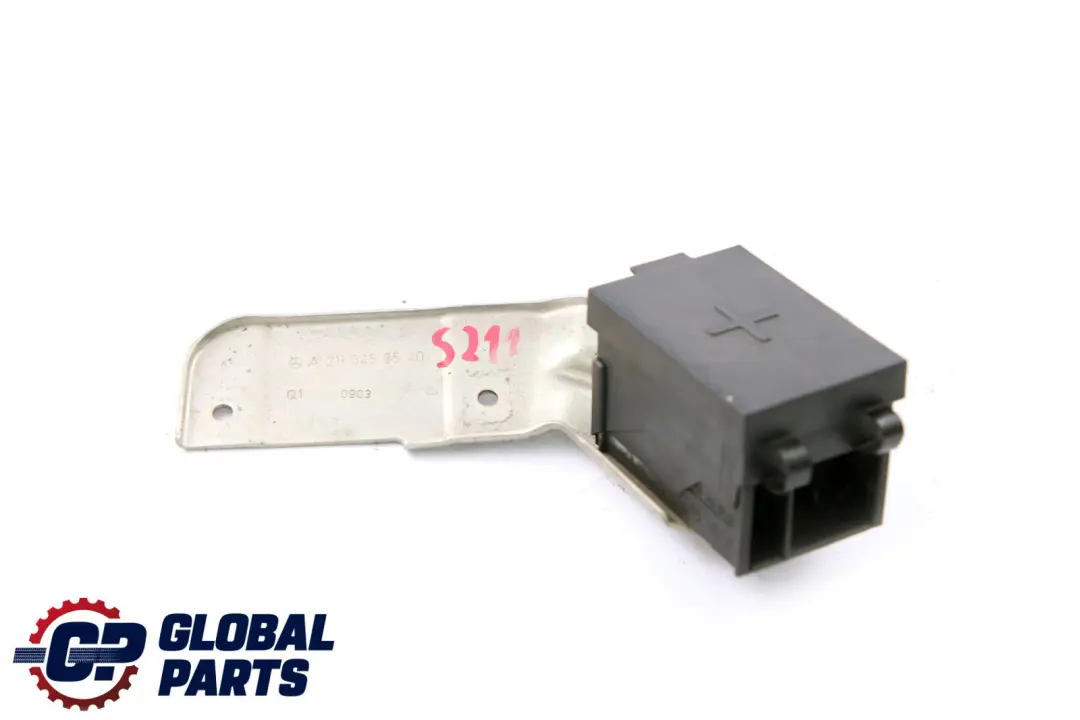 E-Klasse S211 Kombi Positive Batterie Klemme A2115450403 für Mercedes mit Teilenummer A2115456540 Mercedes E-Klasse S211 Kombi Positive Batterie Klemme A2115450403 - SKU A2115456540 - Teilenummer A2115456540