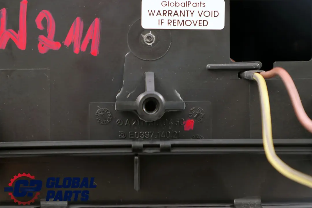 Mercedes-Benz E-Klasse W211 S211 Aschenbecher Fach Getränkehalter für mit Teilenummer A2116800450 Mercedes-Benz E-Klasse W211 S211 Aschenbecher Fach Getränkehalter - SKU A2116800450 - Teilenummer A2116800450