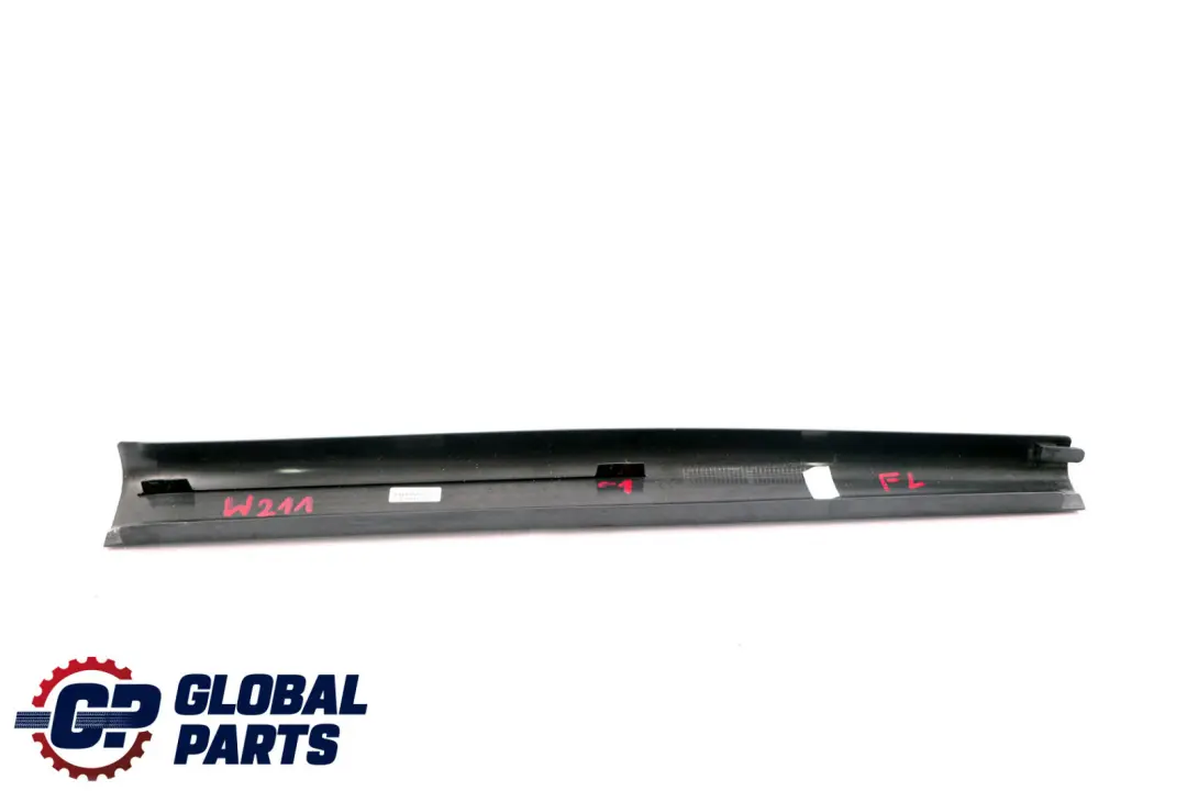 Delantero Interior Izquierdo Rail Trim Cover Negro para Mercedes S211 con número de pieza A2116801735 Mercedes S211 Delantero Interior Izquierdo Rail Trim Cover Negro - SKU A2116801735-1 - Número de pieza A2116801735