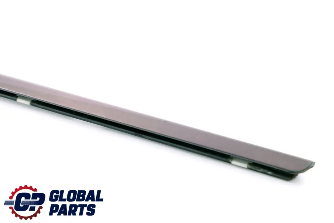 Mercedes W211 S211 Burlete de puerta delantera derecha - SKU A2116900480 - Número de pieza A2116900480
