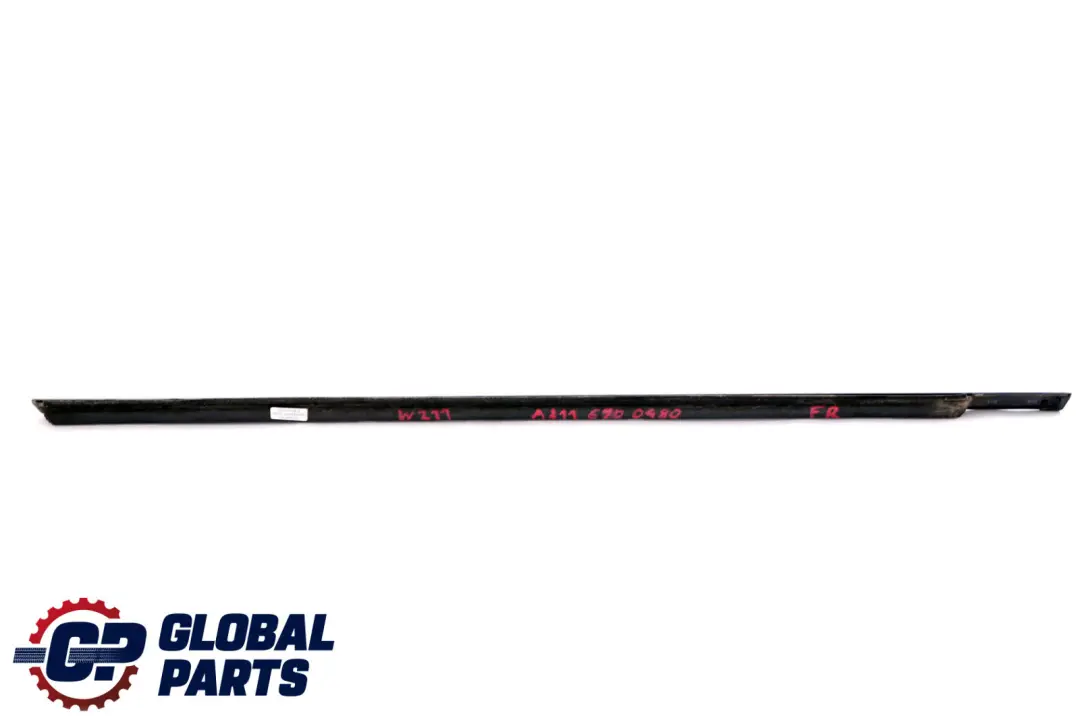 Mercedes W211 S211 Bande d'étanchéité de porte avant droite - SKU A2116900480 - Numéro de pièce A2116900480
