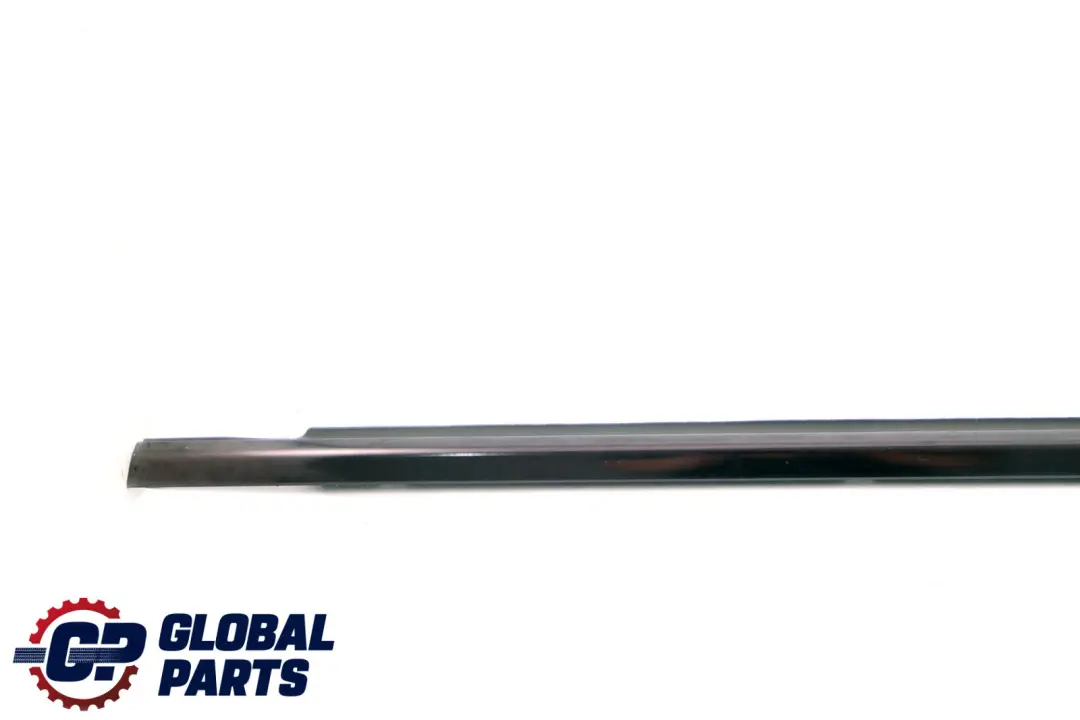 Puerta Trasera Izquierda Burlete para Mercedes S211 Estate con número de pieza A2116900780 Mercedes S211 Estate Puerta Trasera Izquierda Burlete - SKU A2116900780 - Número de pieza A2116900780