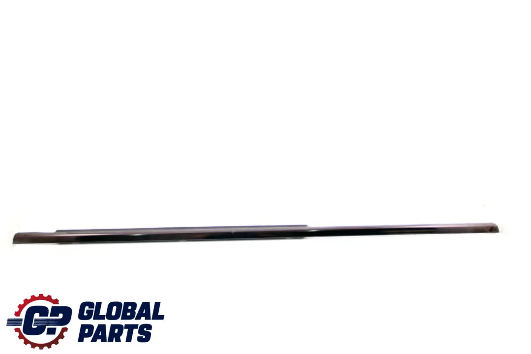 Striscia di rivestimento della porta posteriore sinistra per Mercedes S211 Estate con numero di parte A2116900780 Mercedes S211 Estate Striscia di rivestimento della porta posteriore sinistra - SKU A2116900780 - Numero di parte A2116900780