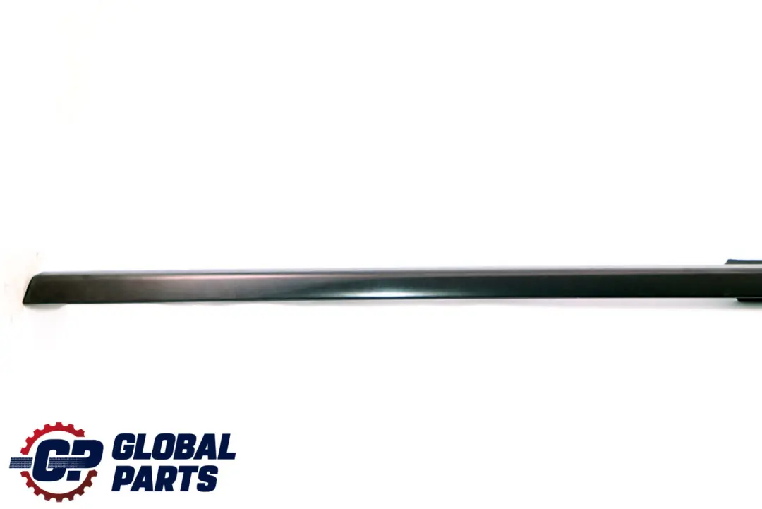 Puerta Trasera Derecha Burlete para Mercedes S211 Touring con número de pieza A2116900880 Mercedes S211 Touring Puerta Trasera Derecha Burlete - SKU A2116900880 - Número de pieza A2116900880