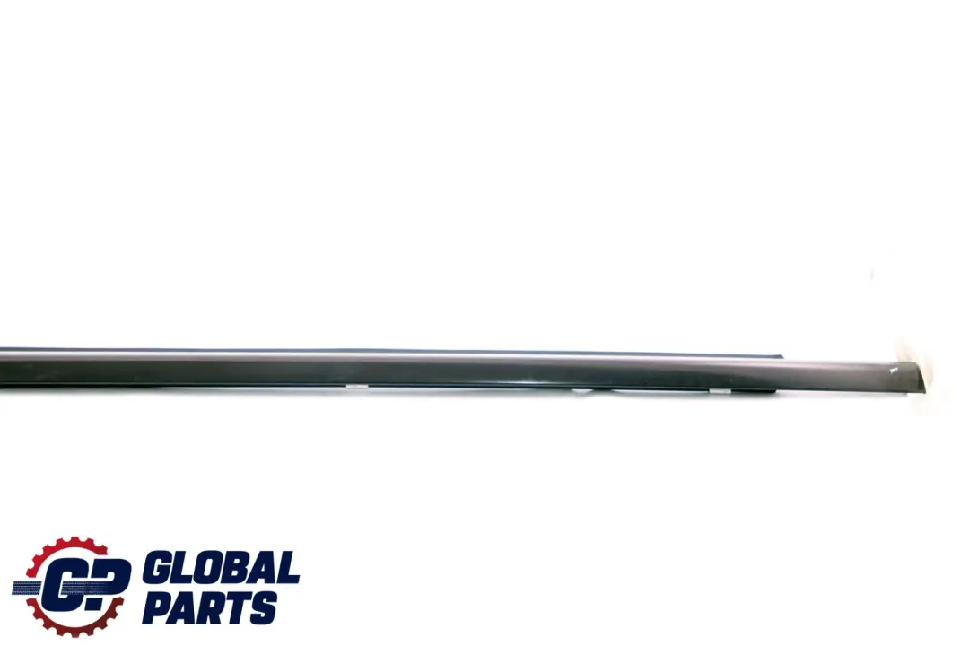 Joint de porte arrière droite pour Mercedes S211 Touring à propos du numéro de pièce A2116900880 Mercedes S211 Touring Joint de porte arrière droite - SKU A2116900880 - Numéro de pièce A2116900880