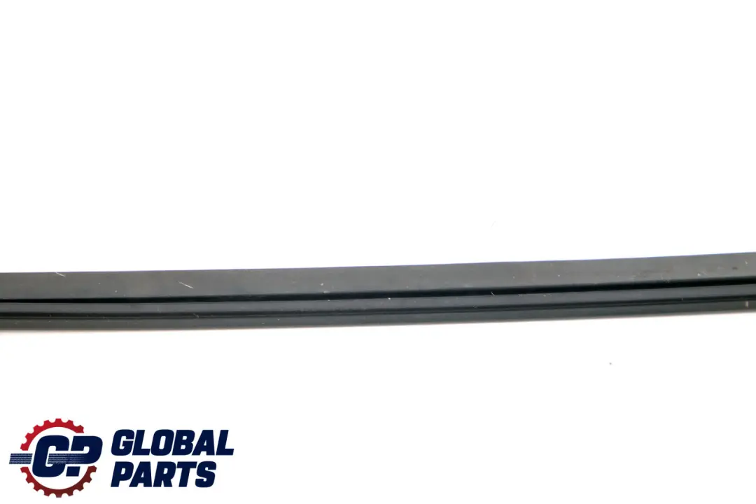 Mercedes E-Klasse S211 Kombi Zierleiste Vorne Links Frontscheibe - SKU A2116901782 - Teilenummer A2116901782