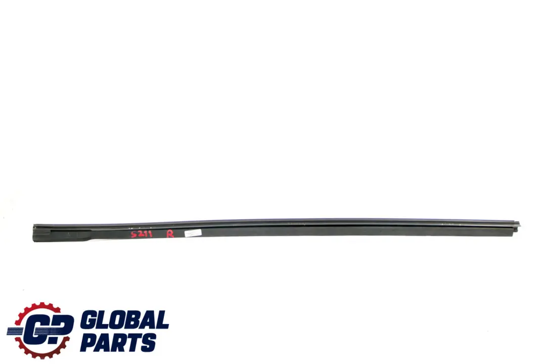 E-Klasse S211 Kombi Zierleiste Vorne Right Frontscheibe für Mercedes mit Teilenummer A2116901882 Mercedes E-Klasse S211 Kombi Zierleiste Vorne Right Frontscheibe - SKU A2116901882 - Teilenummer A2116901882