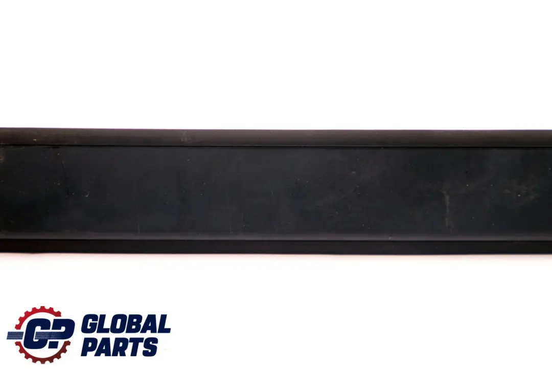 Mercedes-Benz E-Klasse S211 Kombi Vorne Links Dachprofilleiste für mit Teilenummer A2116901982 Mercedes-Benz E-Klasse S211 Kombi Vorne Links Dachprofilleiste - SKU A2116901982 - Teilenummer A2116901982