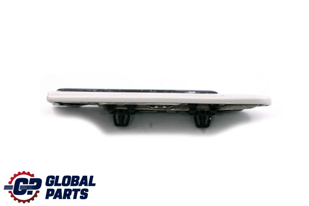 Mercedes S211 W211 Striscia di rivestimento parafango anteriore sinistro Argento - SKU A2116902762-BS - Numero di parte A2116902762