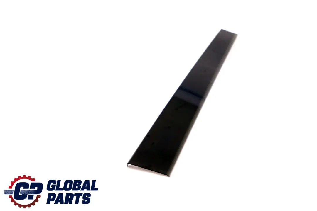 Cache montant de porte arrière gauche pour Mercedes S211 W211 à propos du numéro de pièce A2116903387 Mercedes S211 W211 Cache montant de porte arrière gauche - SKU A2116903387 - Numéro de pièce A2116903387