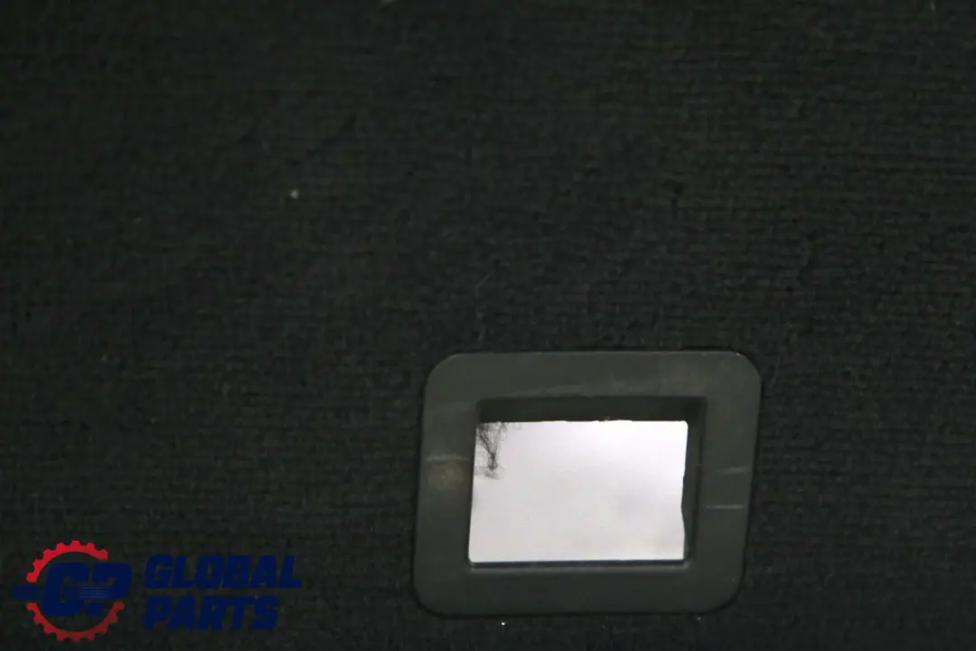 Clase E S211 Cubremaletero Trasero Derecho Negro para Mercedes con número de pieza A2116905053 Mercedes Clase E S211 Cubremaletero Trasero Derecho Negro - SKU A2116905053 - Número de pieza A2116905053