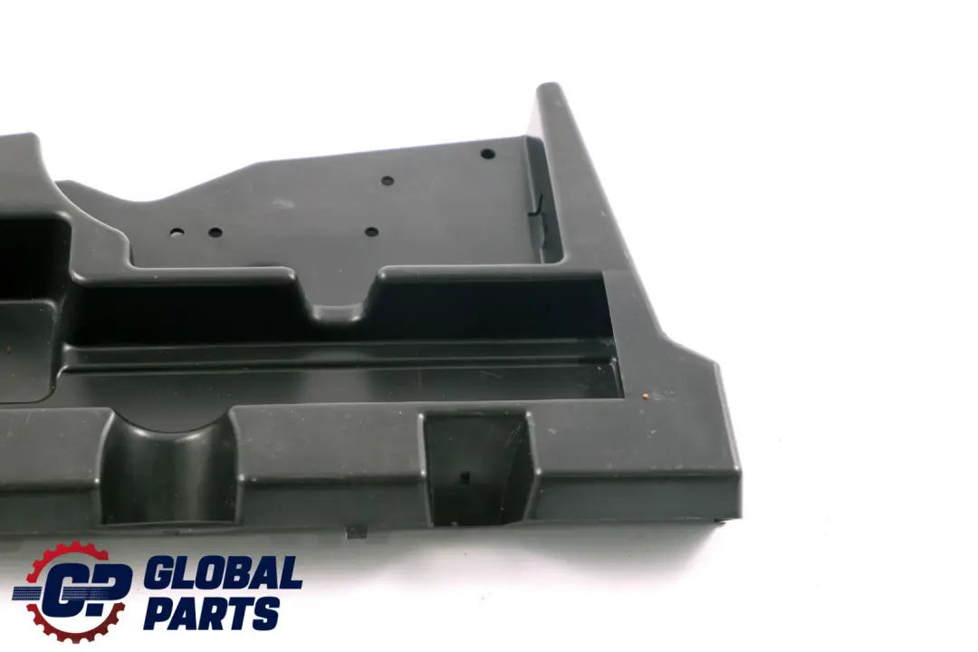 Mercedes-Benz E-Class S211 Touring Mercedes Holder Warning Triangle to with Part number A2116940138 Mercedes-Benz E-Class S211 Touring Mercedes Holder Warning Triangle - SKU A2116940138 - Part number A2116940138