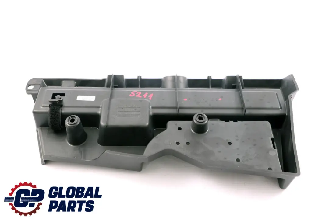 Mercedes-Benz E-Class S211 Touring Mercedes Holder Warning Triangle to with Part number A2116940138 Mercedes-Benz E-Class S211 Touring Mercedes Holder Warning Triangle - SKU A2116940138 - Part number A2116940138