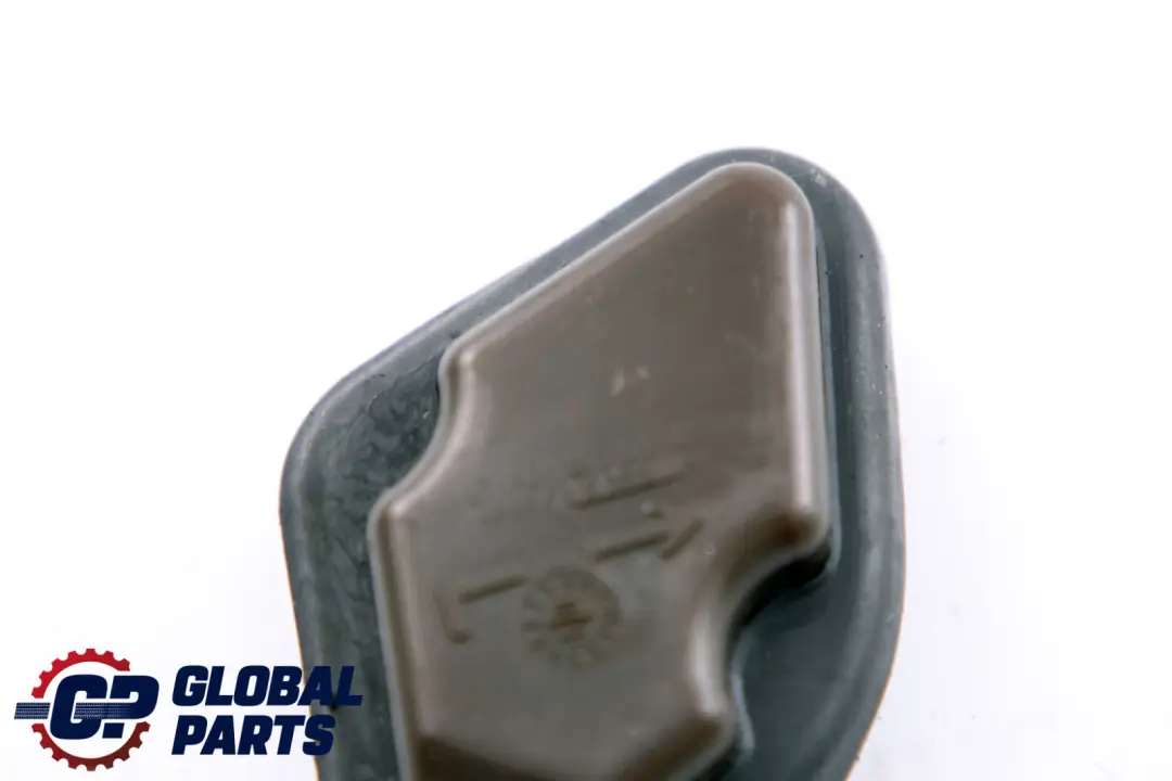 Seal Wagon Rear Panel Lid Left N/S to Mercedes E-Class S211 Touring with Part number A2116950198 Mercedes E-Class S211 Touring Seal Wagon Rear Panel Lid Left N/S - SKU A2116950198 - Part number A2116950198