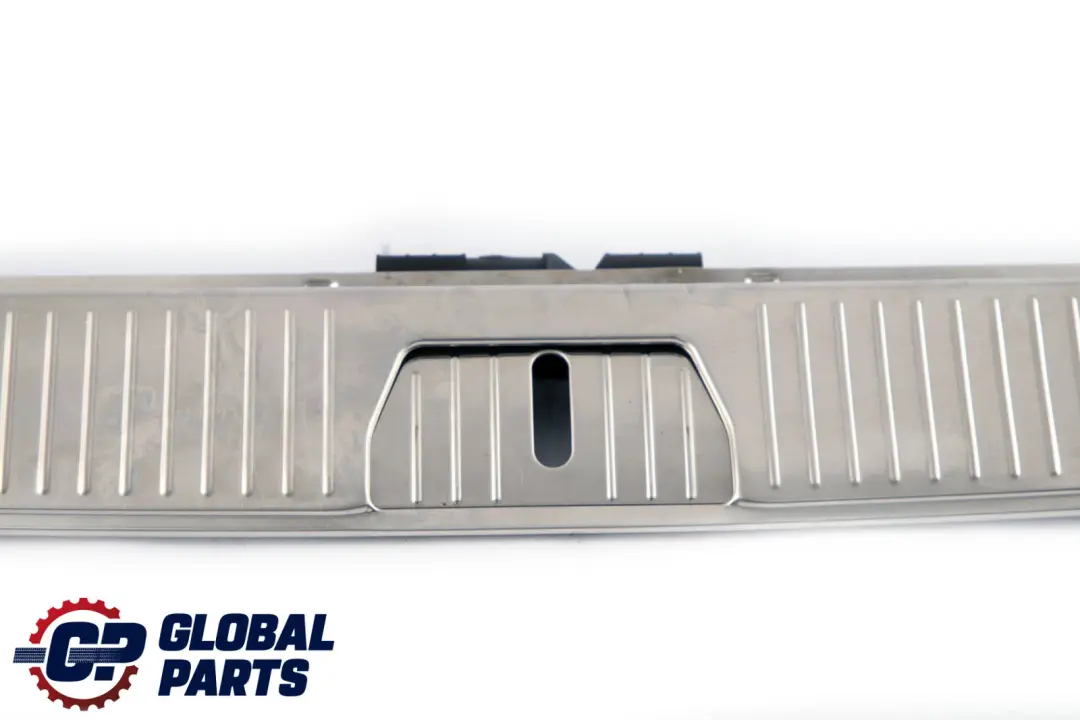 Coperchio bagagliaio Stivale carico cromato per Mercedes S211 Touring con numero di parte A2116980089 Mercedes S211 Touring Coperchio bagagliaio Stivale carico cromato - SKU A2116980089 - Numero di parte A2116980089