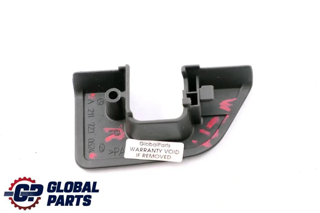 Mercedes-Benz Classe CLS W211 W219 Serratura Rivestimento Destro per con numero di parte A2117230624 Mercedes-Benz Classe CLS W211 W219 Serratura Rivestimento Destro - SKU A2117230624 - Numero di parte A2117230624
