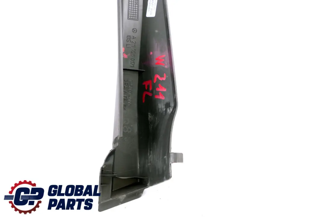 Lewa listwa drzwiowa do Mercedes E S211 W211 o numerze A2117250171 Mercedes E S211 W211 Lewa listwa drzwiowa - SKU A2117250171-1 - Numer Części A2117250171