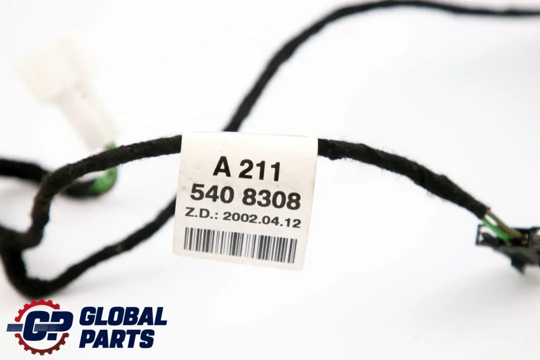 E-Klasse S211 Lautsprecher Box Lautsprecherblende Links für Mercedes mit Teilenummer A2117250198 Mercedes E-Klasse S211 Lautsprecher Box Lautsprecherblende Links - SKU A2117250198 - Teilenummer A2117250198