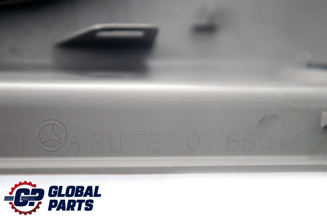 Mercedes-Benz E-Klasse W211 Vorne Links Tür Lautsprecher Abdeckung für mit Teilenummer A2117270788 Mercedes-Benz E-Klasse W211 Vorne Links Tür Lautsprecher Abdeckung - SKU A2117270788 - Teilenummer A2117270788