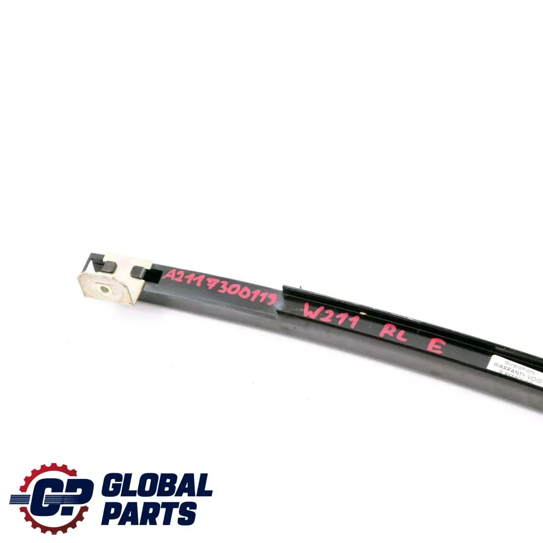 Mercedes W211 Guida finestrino posteriore sinistro N/S Rivestimento - SKU A2117300119 - Numero di parte A2117300119